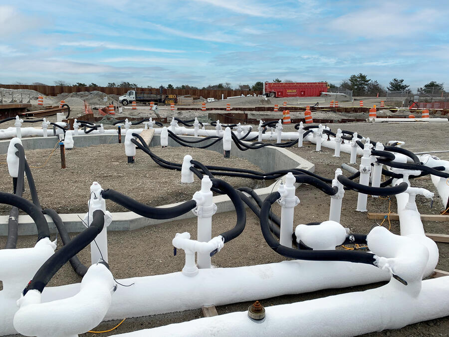 Ground freezing freeze pipes